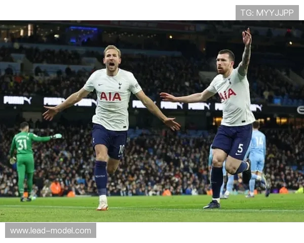 埃弗顿英超历史上唯一一次双杀曼联的背后故事与莫耶斯的执教之路